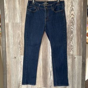 Levi’s slight curve classic slim. 10